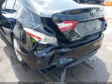 TOYOTA CAMRY XLE 4T1B11HK7JU020611 fotografie