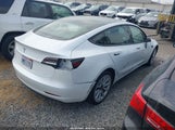 TESLA MODEL 3 REAR-WHEEL DRIVE 5YJ3E1EA3NF142759 снимка