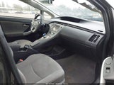 Toyota Prius Two JTDKN3DUXF0460557 снимка