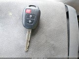 TOYOTA RAV4 LE JTMZFREV9HJ719204 снимка