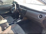 TOYOTA COROLLA LE 2T1BURHE9JC975556 снимка