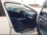 NISSAN ALTIMA 2.5/2.5 S/2.5 SL/2.5 SV 1N4AL3AP4FC253117 fotografie