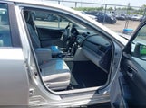 TOYOTA CAMRY LE 4T1BF1FKXCU151409 снимка