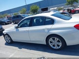 BMW 330I WBA8B9G3XHNU52129 снимка