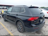 Volkswagen Tiguan 2.0T Se/2.0T Sel/2.0T Sel R-Line/2.0T Sel R-Line Black 3VV3B7AX1KM183891 снимка