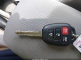 TOYOTA COROLLA LE 5YFBURHE8JP770696 снимка