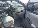 TOYOTA SIENNA BASE V6 7 PASSENGER 5TDZK3DC7CS211561 снимка