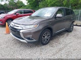 MITSUBISHI OUTLANDER LE/SE/SEL JA4AD3A34JZ065816 photo
