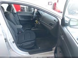 HYUNDAI ELANTRA SE KMHD74LF2KU850109 снимка