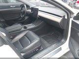 TESLA MODEL 3 STANDARD RANGE PLUS REAR-WHEEL DRIVE 5YJ3E1EAXMF876961 снимка
