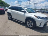 Toyota Highlander Limited 5TDDZRFH9JS879764 снимка