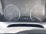 TOYOTA RAV4 HYBRID XLE JTMRJREV4JD199447 снимка