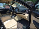 TOYOTA HIGHLANDER XLE V6 5TDJKRFH2FS224327 снимка
