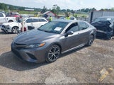 TOYOTA CAMRY SE 4T1B11HK5JU614002 photo