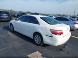 TOYOTA CAMRY LE 4T1BE46K27U670867 снимка