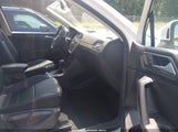 VOLKSWAGEN TIGUAN 2.0T SE/2.0T SE R-LINE BLACK/2.0T SEL 3VV3B7AX5MM112289 снимка
