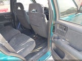 Chevrolet Blazer 1GNDT13W6T2117371 снимка