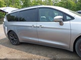 Chrysler Pacifica Touring L Plus 2C4RC1EG3JR204342 снимка