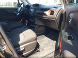 JEEP RENEGADE UPLAND EDITION 4X4 ZACCJBAB9JPH37764 photo