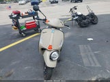 VESPA GTS/SEI GIORNI 300 ZAPMD39M8R5400285 снимка