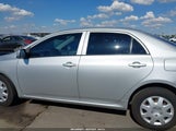 TOYOTA COROLLA LE JTDBL40E699071831 снимка