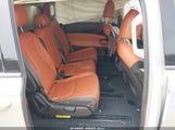 Kia Carnival Mpv Sx KNDNE5H30N6104334 fotografie