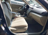 TOYOTA CAMRY HYBRID 4T1BB3EK6BU129365 photo
