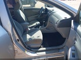 TOYOTA COROLLA LE 1NXBU4EE0AZ232094 снимка