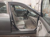 TOYOTA CAMRY LE 4T1BE46K37U596116 снимка