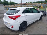 HYUNDAI ELANTRA GT KMHD35LH0GU285904 photo