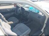 HONDA CIVIC DX 1HGEJ6227XL010037 photo