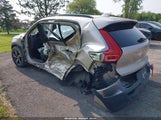 VOLVO XC40 B5 CORE DARK THEME YV4L12UKXR2222285 снимка