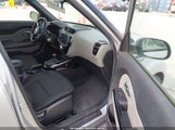 KIA SOUL + KNDJP3A54E7731203 photo