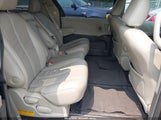 TOYOTA SIENNA XLE V6 5TDYK3DCXBS016760 снимка
