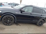 VOLKSWAGEN TIGUAN 2.0T SE/2.0T SE R-LINE BLACK/2.0T SEL 3VV3B7AXXLM105157 снимка