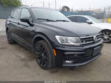 VOLKSWAGEN TIGUAN 2.0T SE/2.0T SE R-LINE BLACK/2.0T SEL 3VV3B7AXXLM105157 снимка
