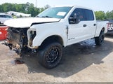 FORD F-250 XLT 1FT7W2BT2JEC44026 снимка