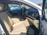 Toyota Highlander Hybrid Xle 5TDJGRFH7KS078017 photo