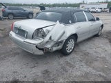 Lincoln Town Car Signature Limited 2LNHM82V88X640299 снимка