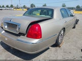 LINCOLN TOWN CAR SIGNATURE 1LNHM81W96Y604581 photo
