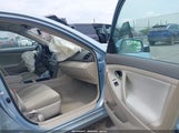 TOYOTA CAMRY LE 4T1BE46K09U920206 снимка