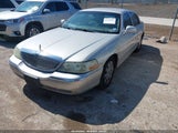 LINCOLN TOWN CAR SIGNATURE LIMITED 1LNHM82W65Y644453 fotografie