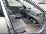 TOYOTA CAMRY LE 4T1BE32K55U533404 photo