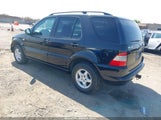 MERCEDES-BENZ ML 320 4JGAB54E5YA199856 снимка