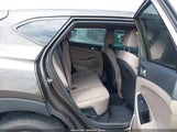 HYUNDAI TUCSON SE KM8J2CA40KU077329 снимка