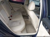 VOLKSWAGEN PASSAT 2.0L TDI SEL PREMIUM 1VWCV7A39FC033227 снимка