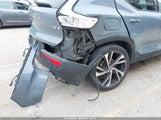 Volvo Xc40 T5 R-Design YV4162UM6L2252580 photo