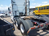 VOLVO VN VNL 4V4NC9EJ5EN179265 снимка