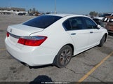 HONDA ACCORD LX 1HGCR2F33FA204165 снимка
