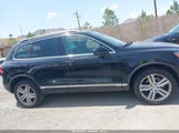 VOLKSWAGEN TOUAREG TDI EXECUTIVE WVGFK9BP4CD002524 photo